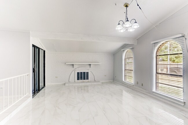 Foto del edificio - 15530 Camino Del Sol Dr