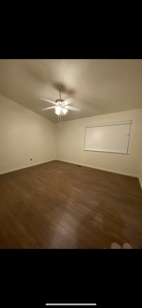 Foto del edificio - Spacious two bedroom two bath home in Carson City