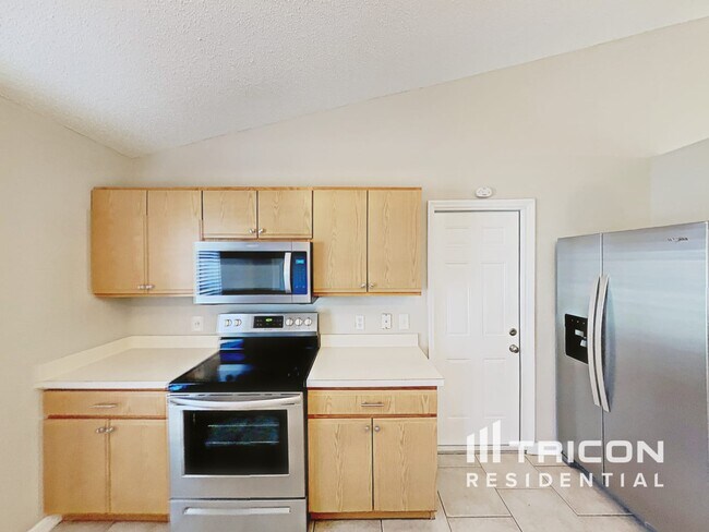 Building Photo - 521 Cloudcroft Dr