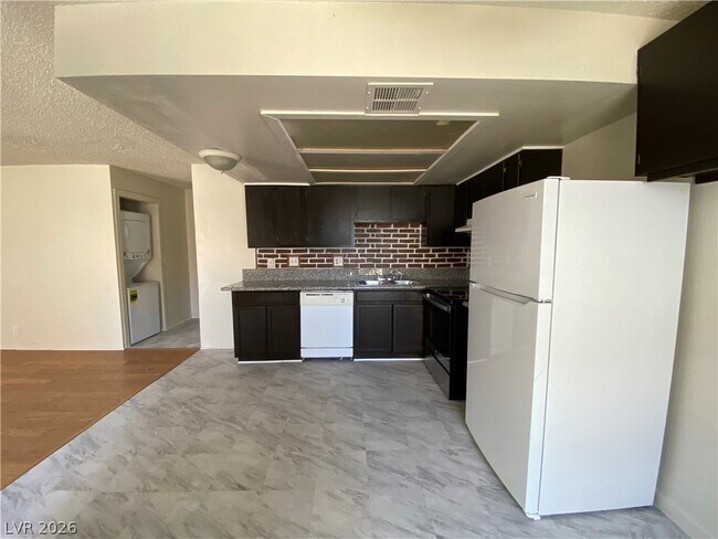 Foto del edificio - 4300 N Lamont St