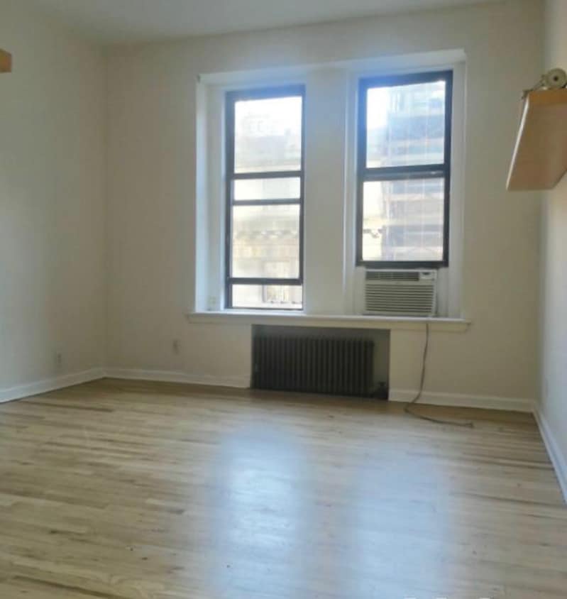 Primary Photo - 21 E 71st St