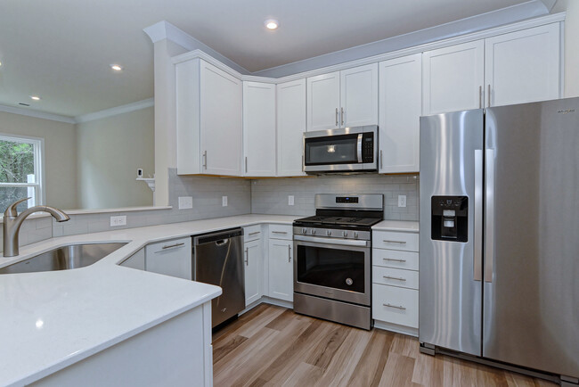 kitchen with stainless steel appliances - 491 Hunters Dance Rd