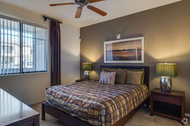 2BR, 2BA - 1,139SF - Aldea at Estrella Falls