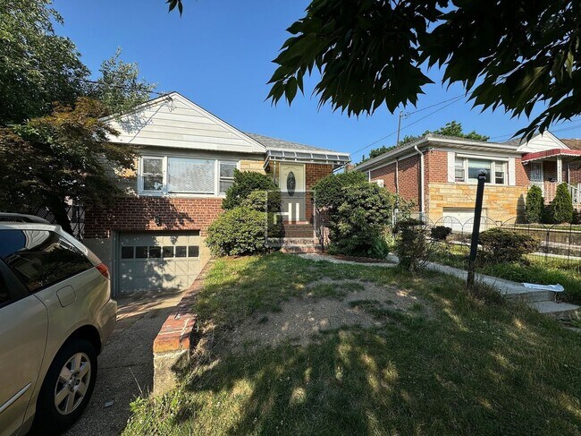 Building Photo - 219 STREET