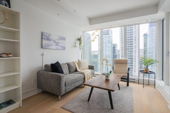 Building Photo - 1288 Rue Saint-Antoine O