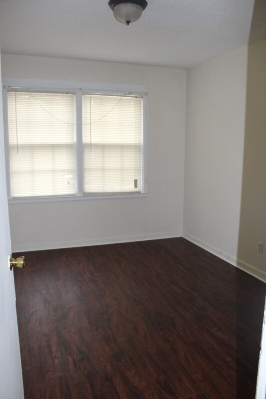 Foto del edificio - 207 E 11th St