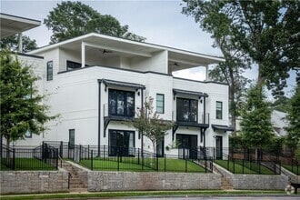 Building Photo - 1118 Arkwright Pl SE