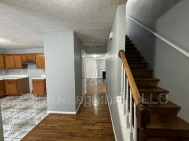 Foto del edificio - 2039 Marbut Trce