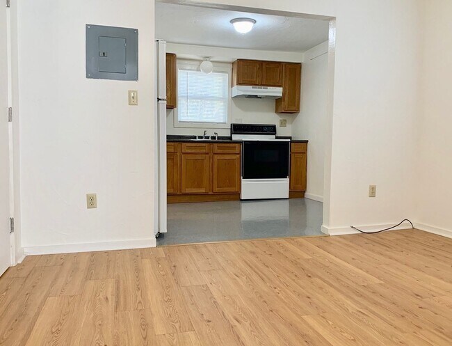 Foto del edificio - 14 Groton St