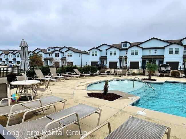 Building Photo - 3 br, 2.5 bath House - 26944 Spyglass Drive
