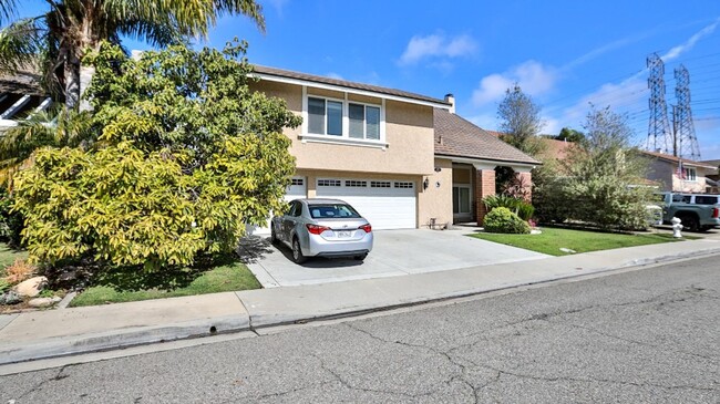 Building Photo - Stunning Home in Fountain Valley for Lease