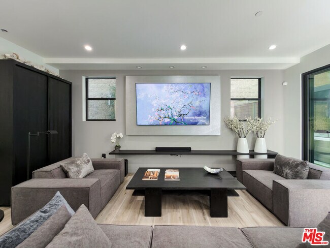 Foto del edificio - 13354 Beach Ave