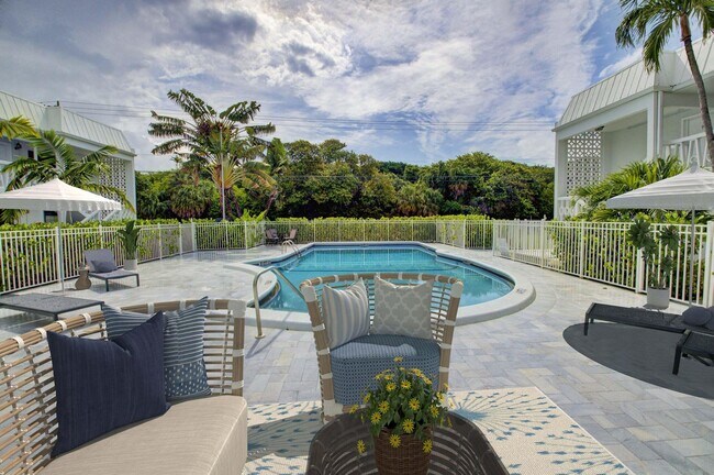 Foto del edificio - 6600 N Ocean Blvd