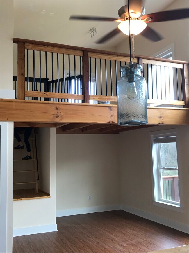 Foto del edificio - 2223 Silvers Welch Rd