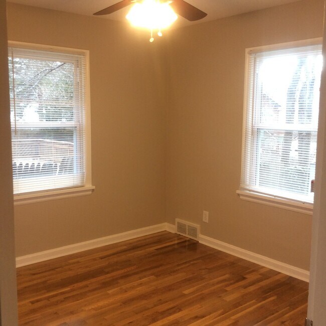 Building Photo - 1041 Willmann Ct