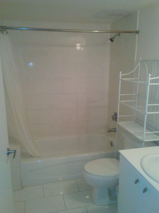 Foto del edificio - 2740 SW 28th Ter