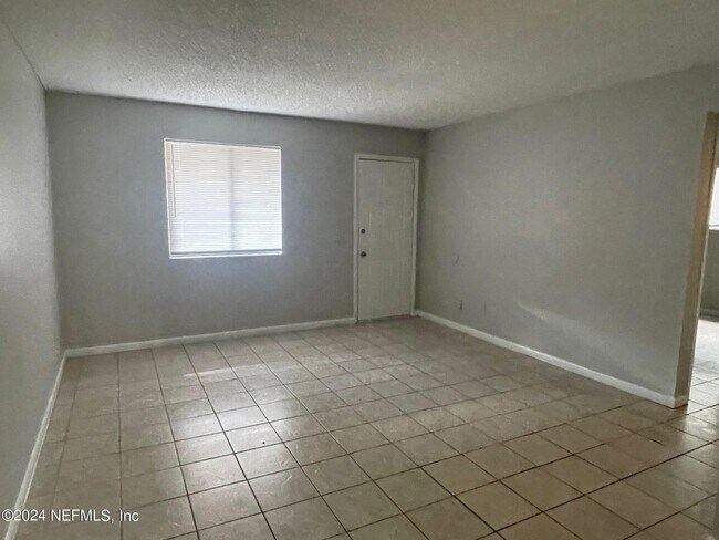 Building Photo - 5120 Westchase Ct