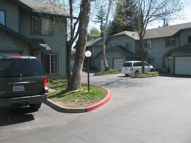 Building Photo - 1850 Humboldt Rd