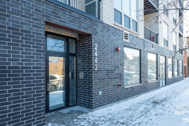 Building Photo - 2435 N Western Ave