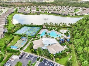 Building Photo - 3421 Cancun Ct