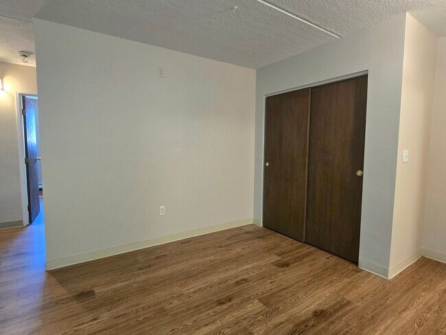 Building Photo - 303 Lowell St