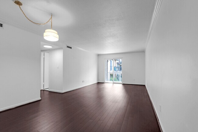 Building Photo - 159 Old Montgomery Hwy