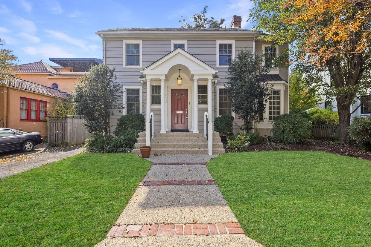 Primary Photo - 4 Bed 4 Bath - Bethesda Expanded Colonial - One Car Garage