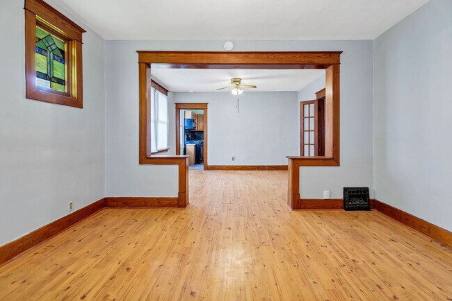 Foto del edificio - 7070 Winona Ave