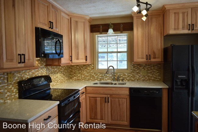 Building Photo - 2 br, 2 bath House - 338 Stuart Williams Rd