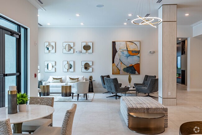 Salón del club - Mosaic Palms Apartments