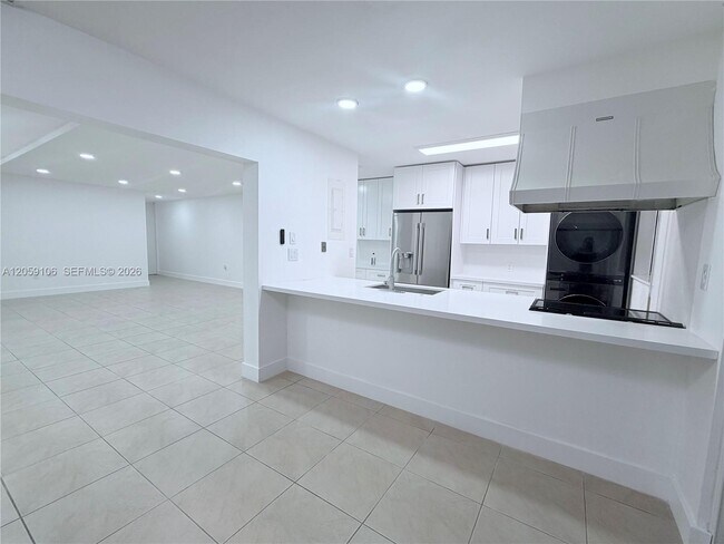 Foto del edificio - 7011 Crown Gate Ct