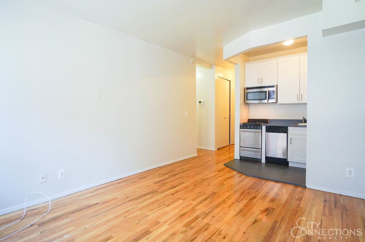 Primary Photo - 29 Avenue B