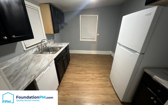 Foto del edificio - 2843 Woodlawn Terrace