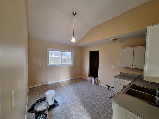 Cocina - 7107 Ethan Allen Way