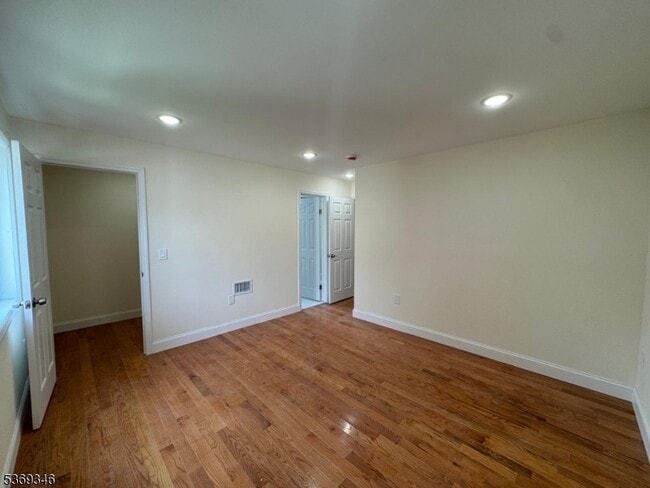 Building Photo - 132 Steuben St