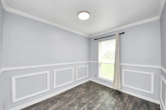 Building Photo - 6535 Trimstone Dr