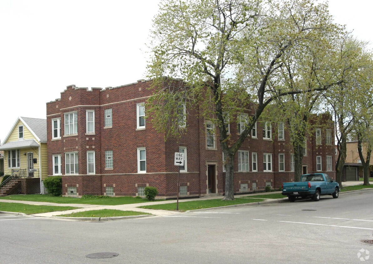 Building Photo - 6500 S Kilpatrick Ave