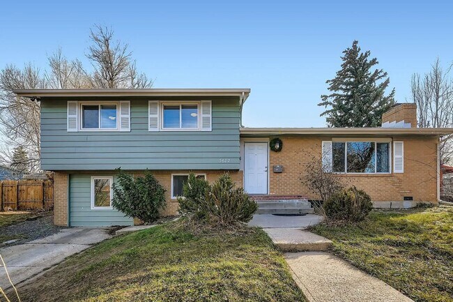 Foto del edificio - Spacious Boulder Home Available for Short-Term Rental