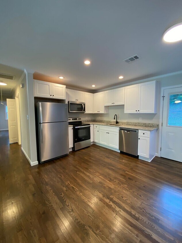 Foto principal - 255 Bailey St