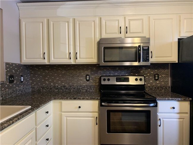 Building Photo - 1729 Rosewood Ct