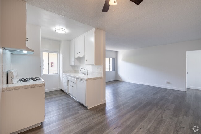 Building Photo - Chevy Chase Terrace