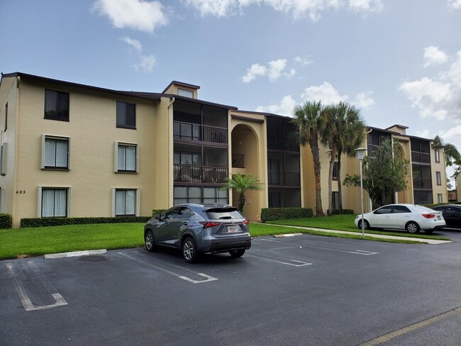 Building Photo - 603 Sea Pine Way