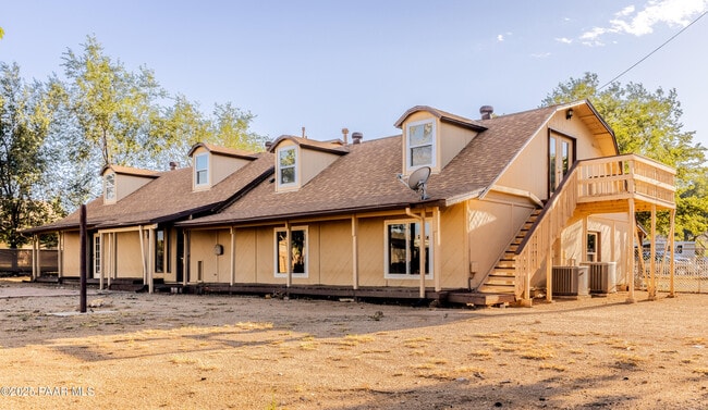 Building Photo - 3225 N Starlight Dr