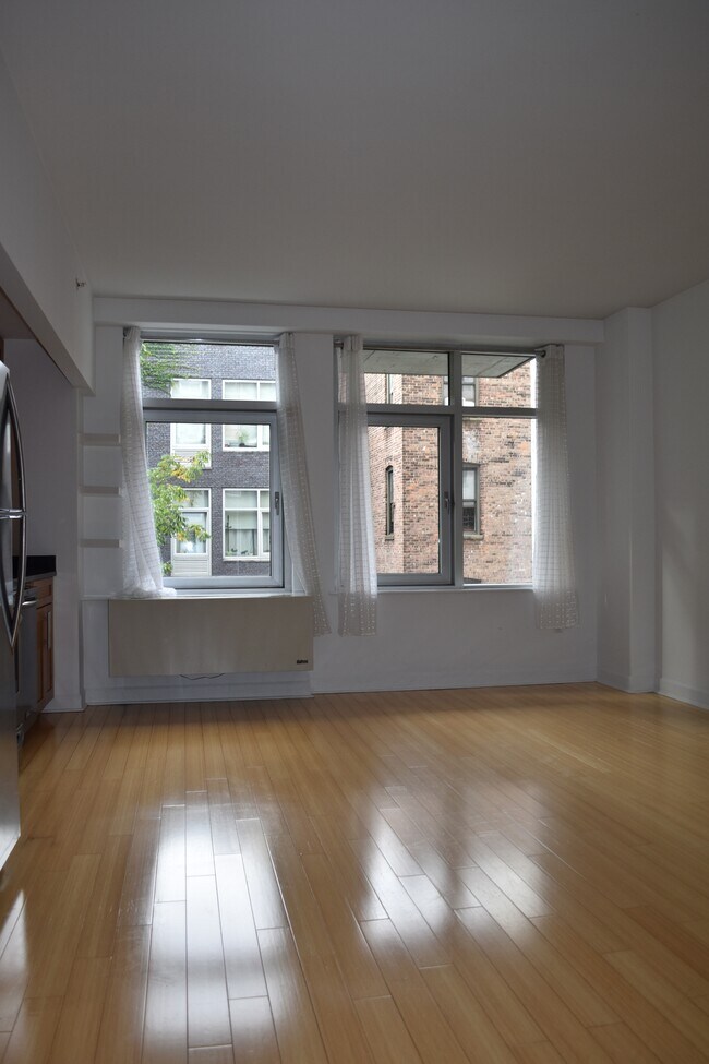 Foto del edificio - Chic Studio in Washington Heights