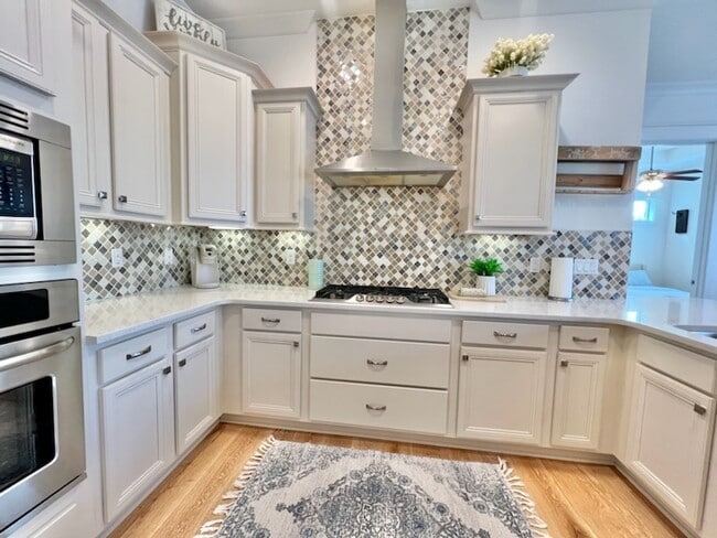 Building Photo - 15 E Milestone Dr