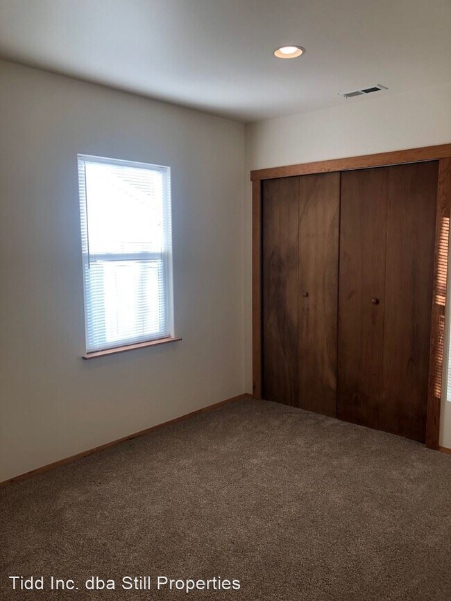 Building Photo - 2 br, 1 bath House - 311 9th St NE