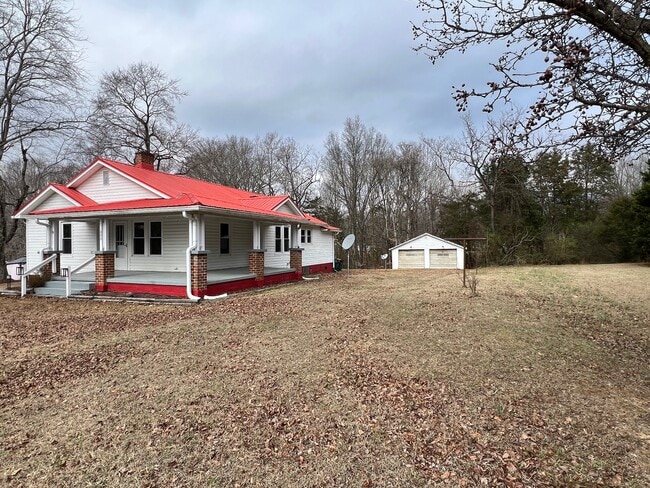 Photo - 400 Bradstone Dr House