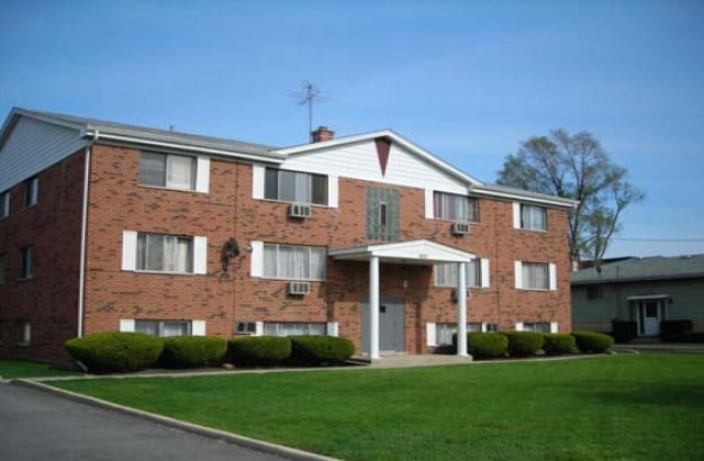 Building Photo - 12 Unit Apartment Building