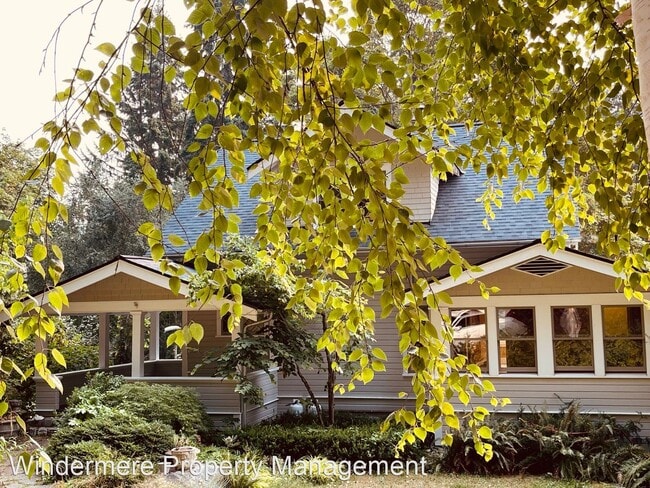 Building Photo - 4 br, 2.5 bath House - 5298 New Sweden Ave NE