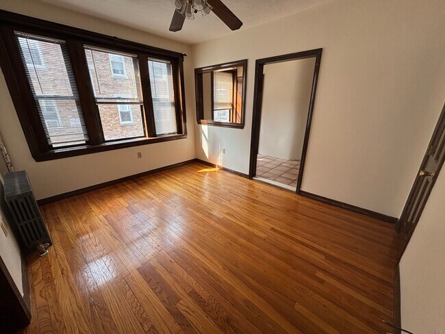 Foto del edificio - 240 Kelton St
